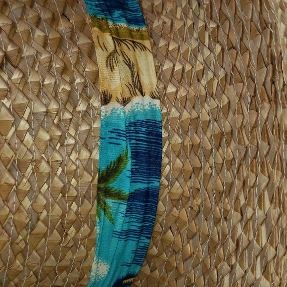 Straw Hat  Size M/ LG - Picture 4 of 4